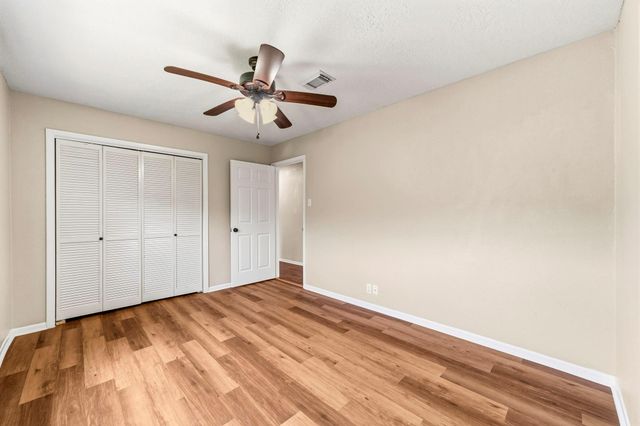 4330 Shady Springs Drive, Seabrook, TX 77586