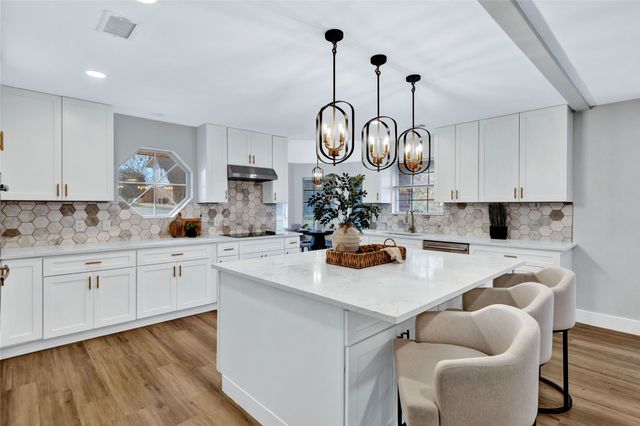 1306 British Boulevard, Grand Prairie, TX 75050