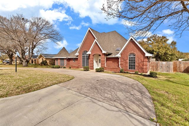 1306 British Boulevard, Grand Prairie, TX 75050