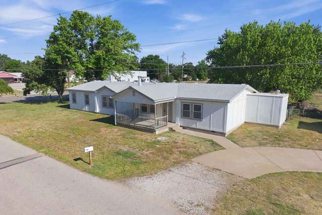6068 S Seneca St, Wichita, KS 67217