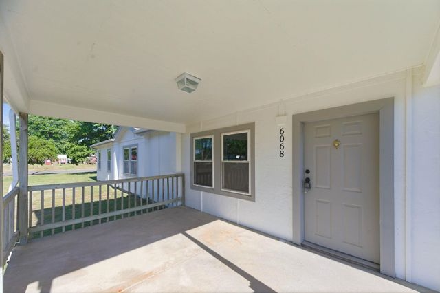 6068 S Seneca St, Wichita, KS 67217