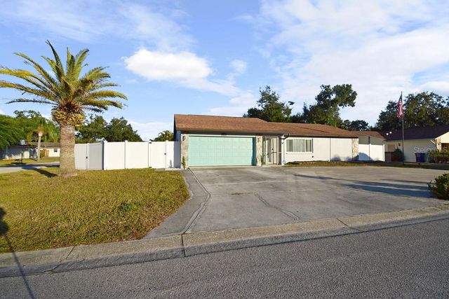 2490 HUFFTON CIRCLE, Sarasota, FL 34235