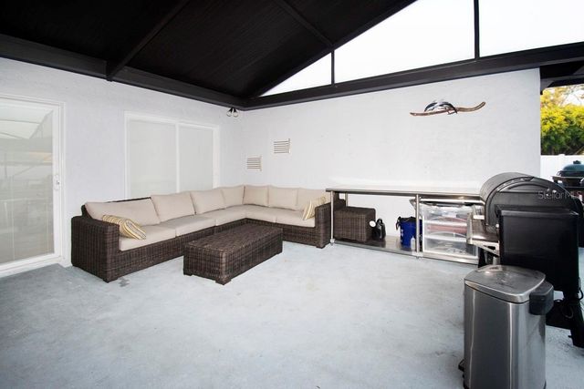 2490 HUFFTON CIRCLE, Sarasota, FL 34235