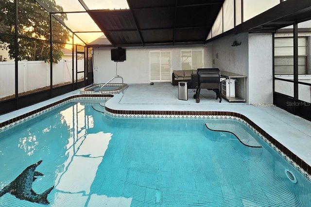 2490 HUFFTON CIRCLE, Sarasota, FL 34235