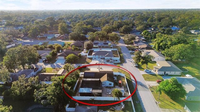 2490 HUFFTON CIRCLE, Sarasota, FL 34235