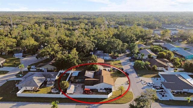 2490 HUFFTON CIRCLE, Sarasota, FL 34235