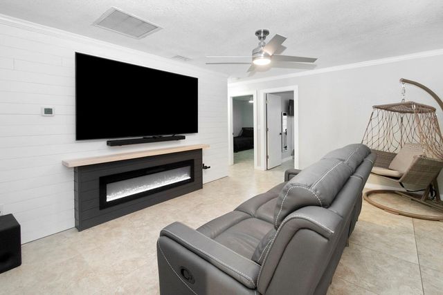 2490 HUFFTON CIRCLE, Sarasota, FL 34235