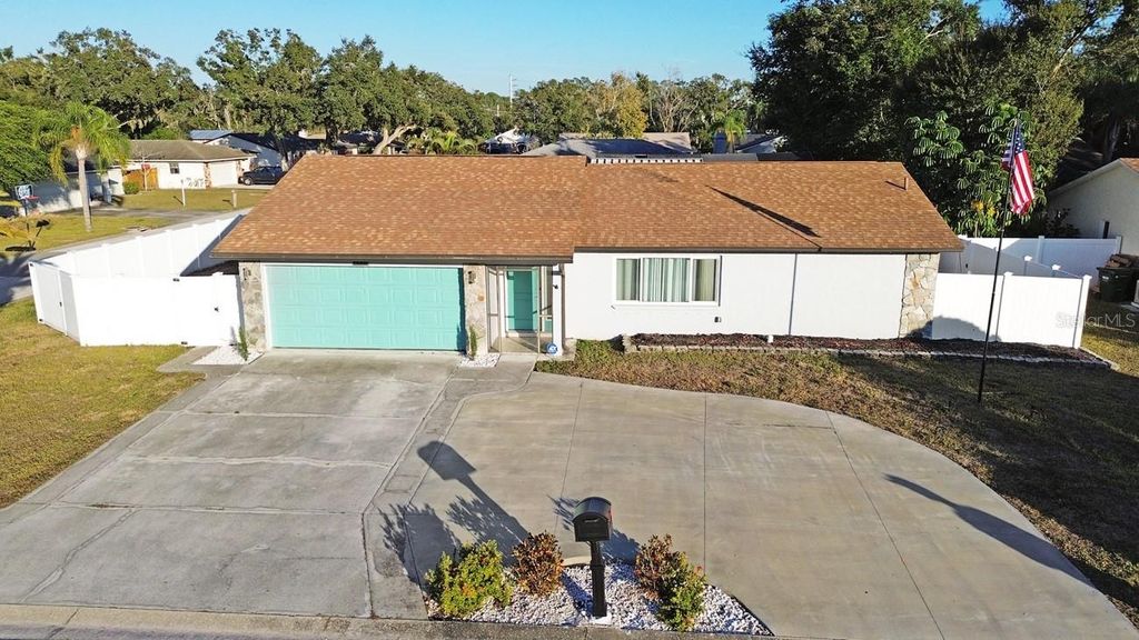 2490 HUFFTON CIRCLE, Sarasota, FL 34235