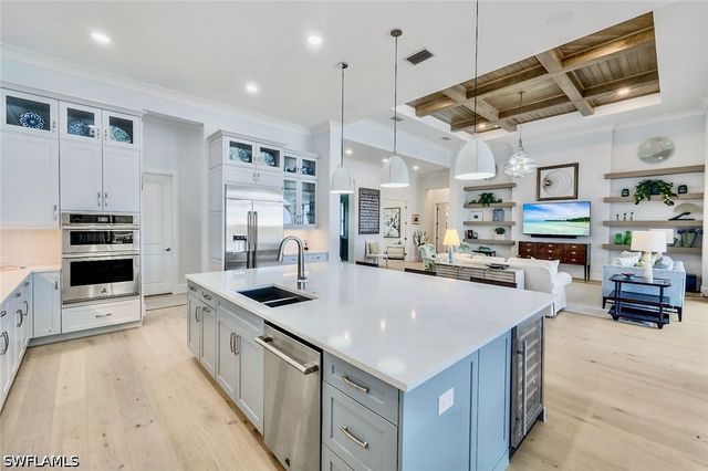 8859 Nevis WAY, Naples, FL 34112