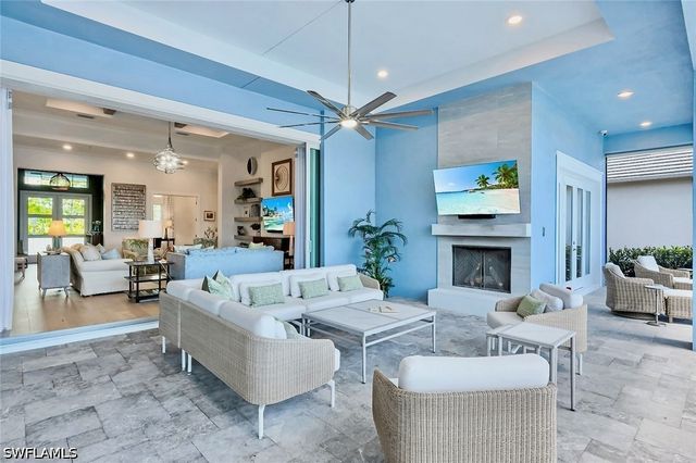 8859 Nevis WAY, Naples, FL 34112