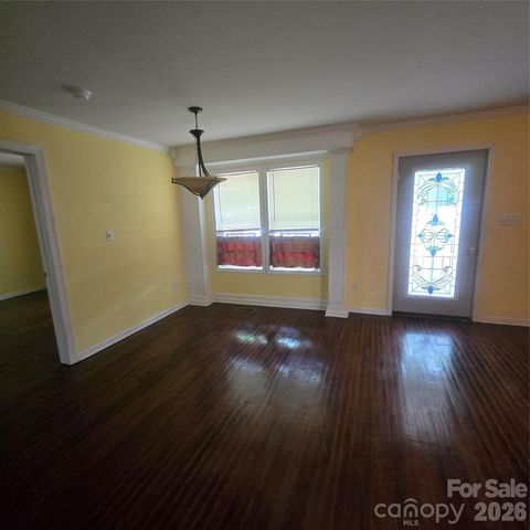 3972 S NC Hwy 127 Highway, Hickory, NC 28602