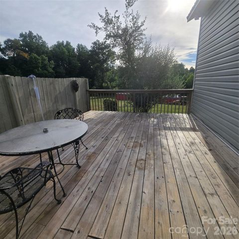 3972 S NC Hwy 127 Highway, Hickory, NC 28602