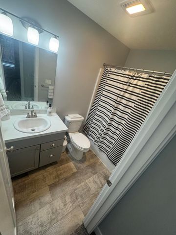 6919 Myers Lake Avenue NE 9, Rockford, MI 49341