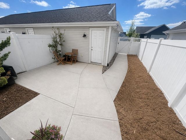6919 Myers Lake Avenue NE 9, Rockford, MI 49341
