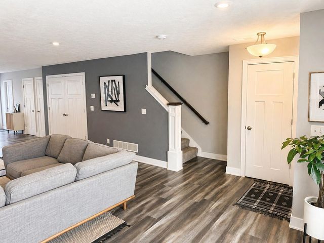 6919 Myers Lake Avenue NE 9, Rockford, MI 49341