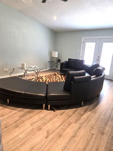7120 Field View Lane, Dallas, TX 75249