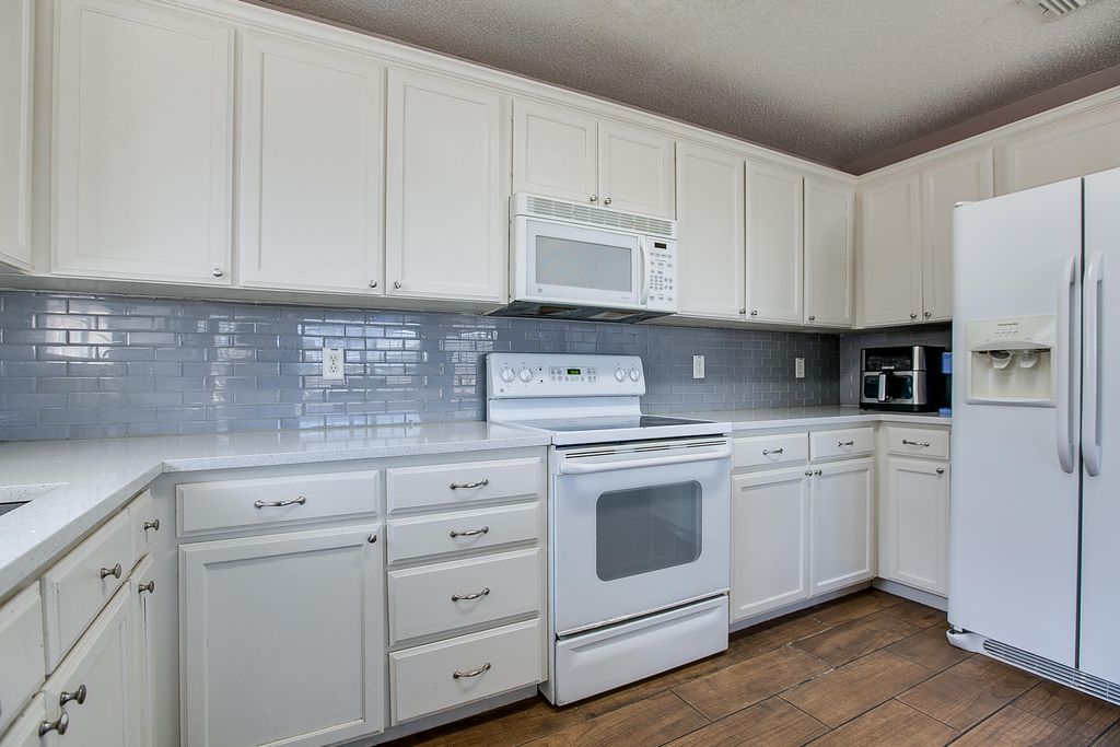 Image 18 of property listing at 4929 Royal Oak Drive, San Angelo, TX 76904