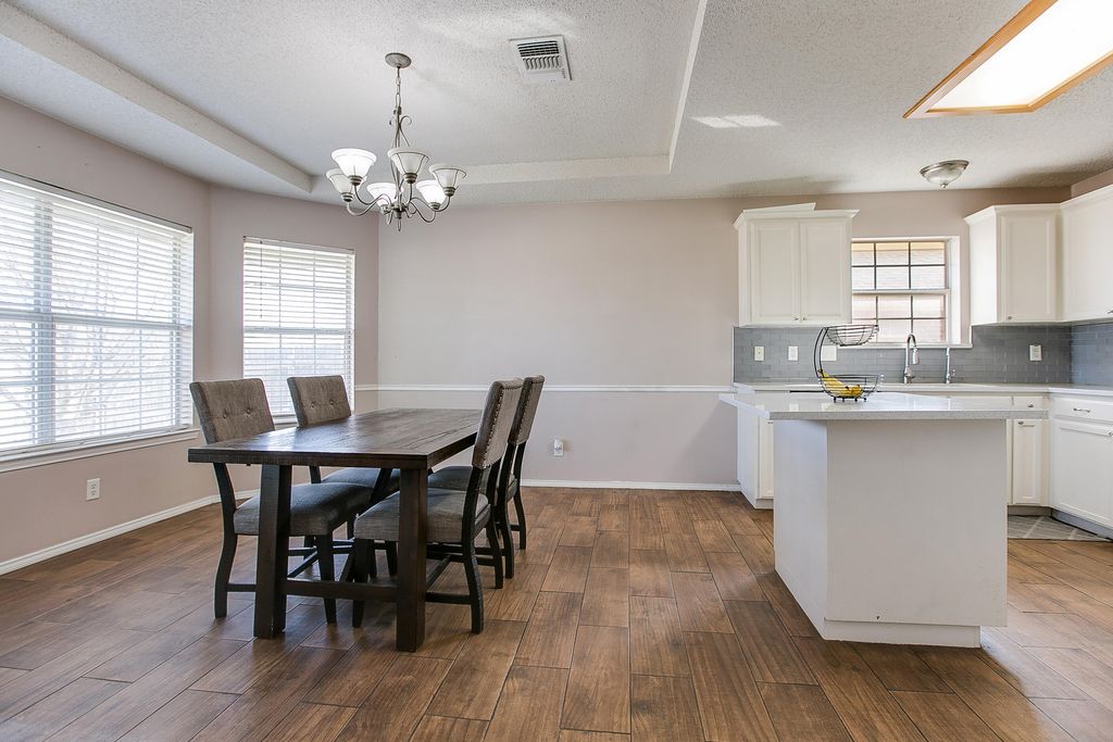 Image 19 of property listing at 4929 Royal Oak Drive, San Angelo, TX 76904