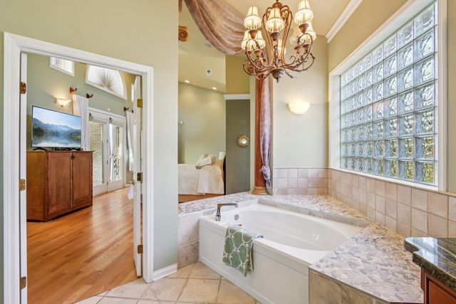 828 Royal Dublin Lane, Dyer, IN 46311