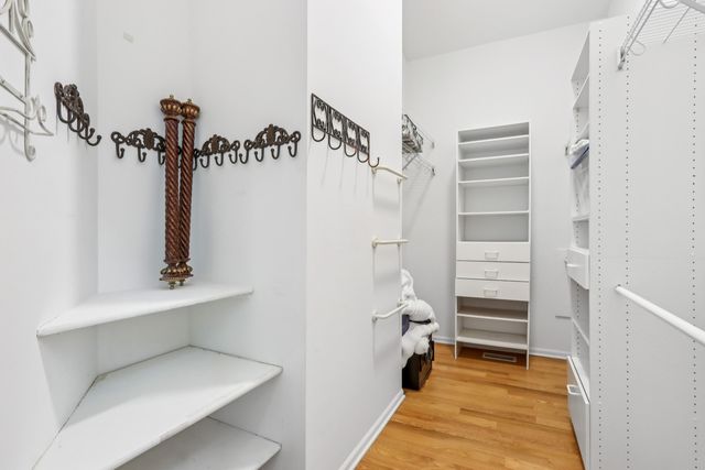 828 Royal Dublin Lane, Dyer, IN 46311