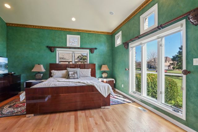 828 Royal Dublin Lane, Dyer, IN 46311