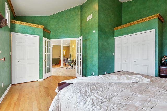 828 Royal Dublin Lane, Dyer, IN 46311