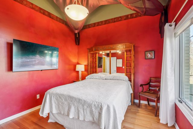 828 Royal Dublin Lane, Dyer, IN 46311