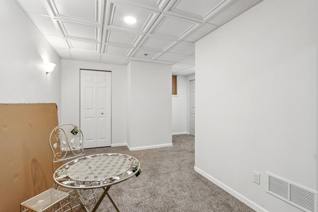 828 Royal Dublin Lane, Dyer, IN 46311