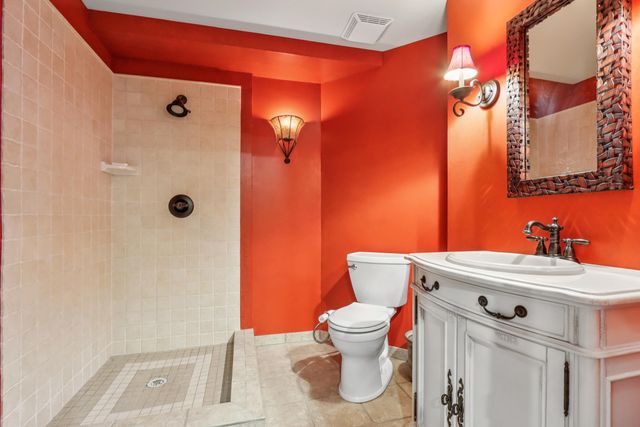 828 Royal Dublin Lane, Dyer, IN 46311