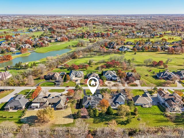 828 Royal Dublin Lane, Dyer, IN 46311