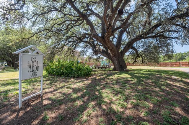 2208 Melissa Oaks LN, Austin, TX 78744