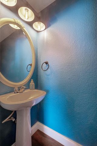 2208 Melissa Oaks LN, Austin, TX 78744