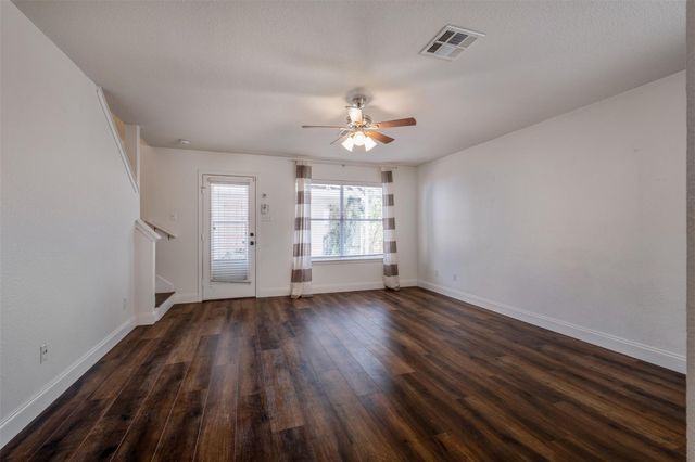 2208 Melissa Oaks LN, Austin, TX 78744