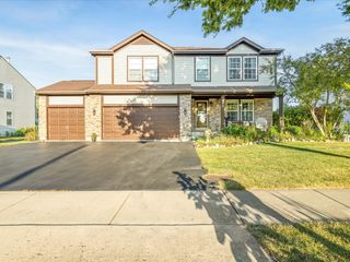 699 Centennial Drive, Hampshire, IL 60140