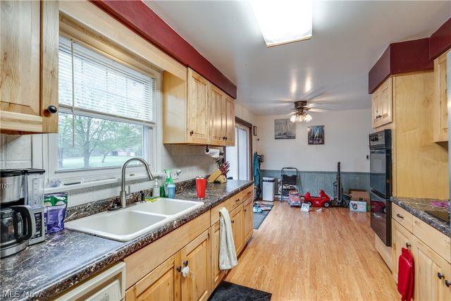 15390 Cenfield Street NE, Alliance, OH 44601