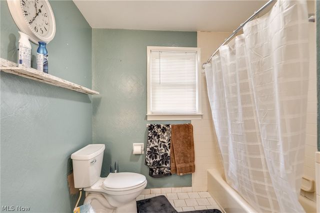 15390 Cenfield Street NE, Alliance, OH 44601