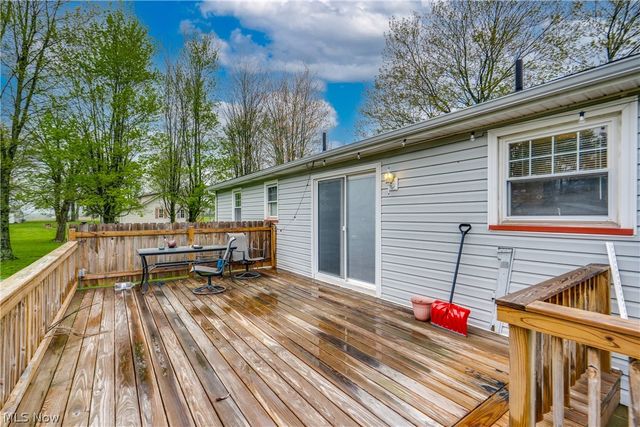 15390 Cenfield Street NE, Alliance, OH 44601