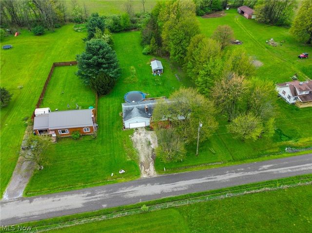15390 Cenfield Street NE, Alliance, OH 44601