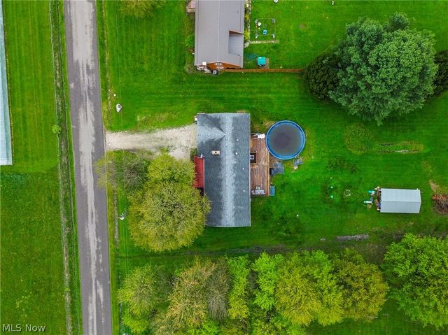 15390 Cenfield Street NE, Alliance, OH 44601