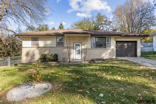 7813 Arends Circle, Bellevue, NE 68147