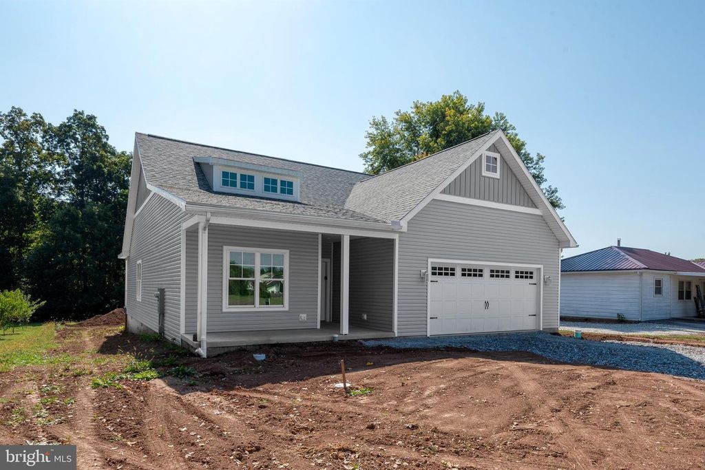 3040 EMIG MILL RD, Dover, PA 17315
