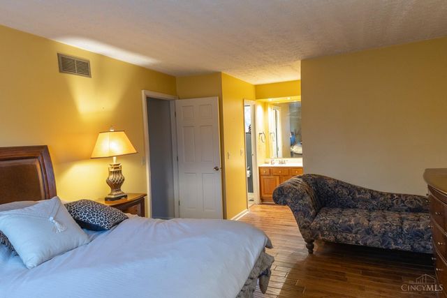 5591 Williamsburg Way, Fairfield, OH 45014