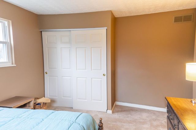 5591 Williamsburg Way, Fairfield, OH 45014