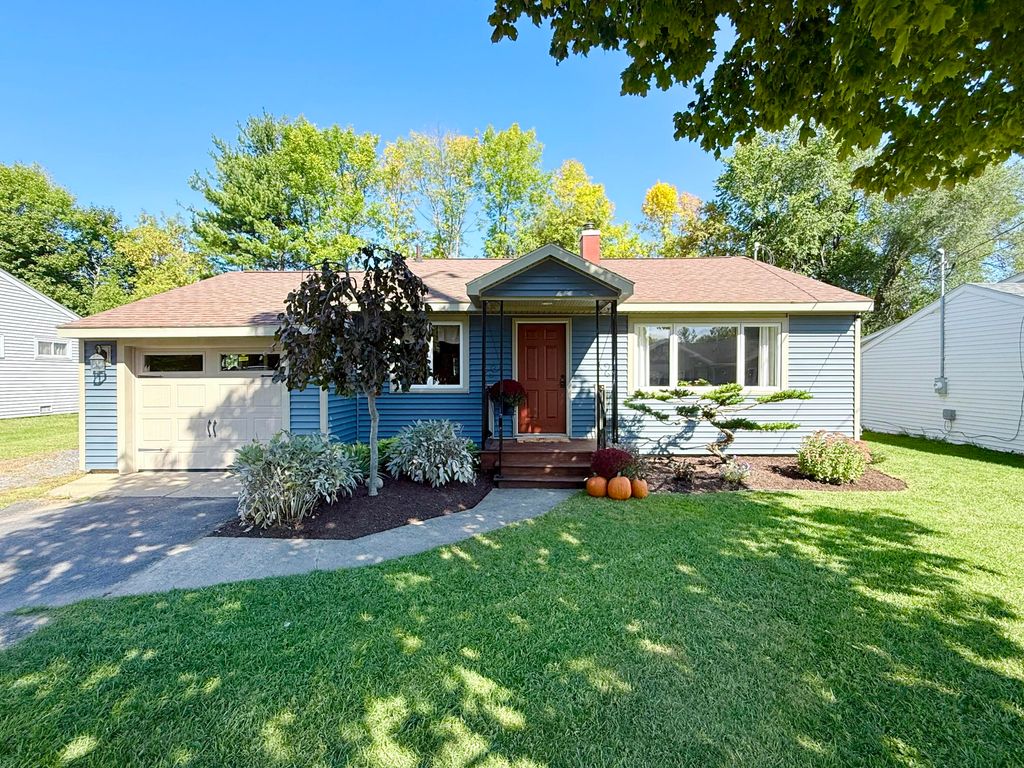 774 Bear Swamp Road, Peru, NY 12972