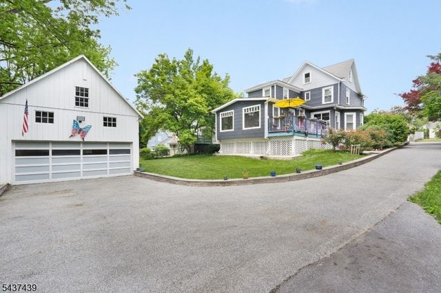 16 Sycamore St, Sussex Boro, NJ 07461