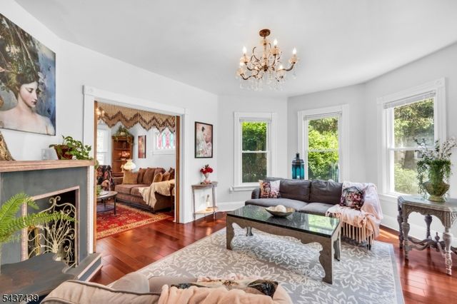 16 Sycamore St, Sussex Boro, NJ 07461