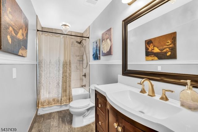 16 Sycamore St, Sussex Boro, NJ 07461