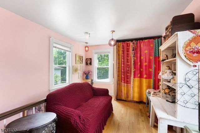 16 Sycamore St, Sussex Boro, NJ 07461