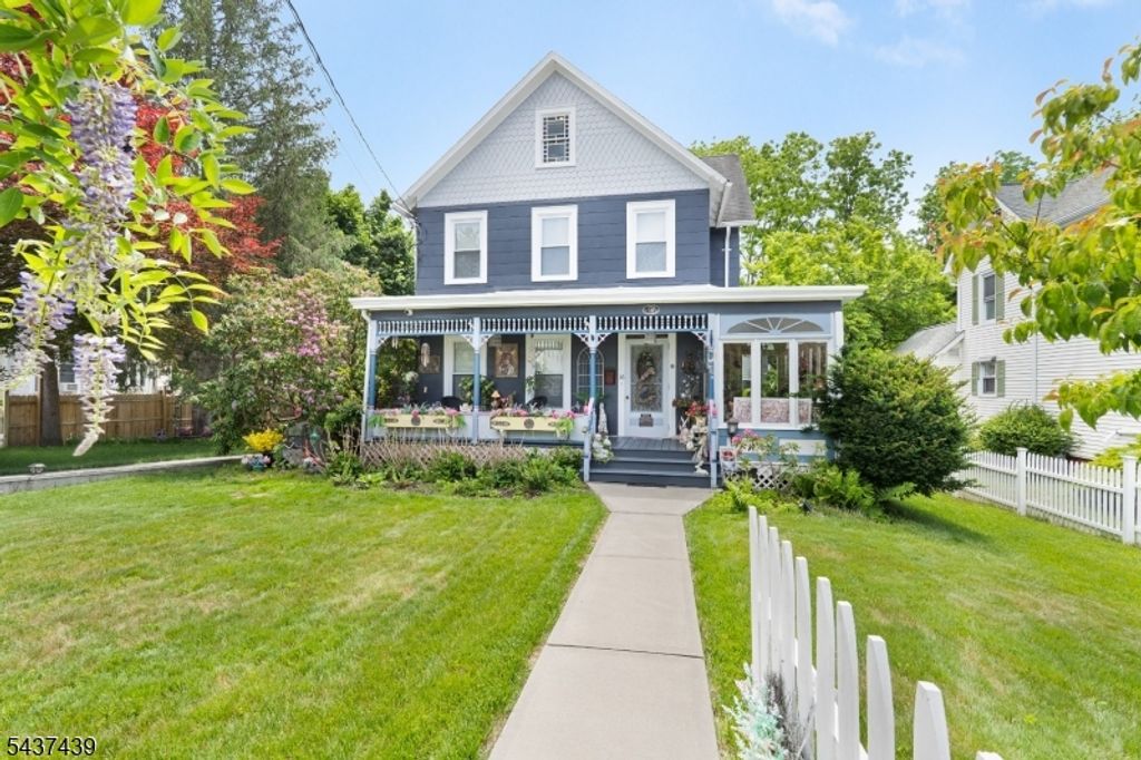 16 Sycamore St, Sussex Boro, NJ 07461