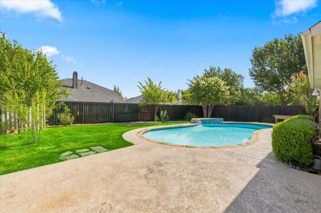 2608 Timberhill Drive, Flower Mound, TX 75028